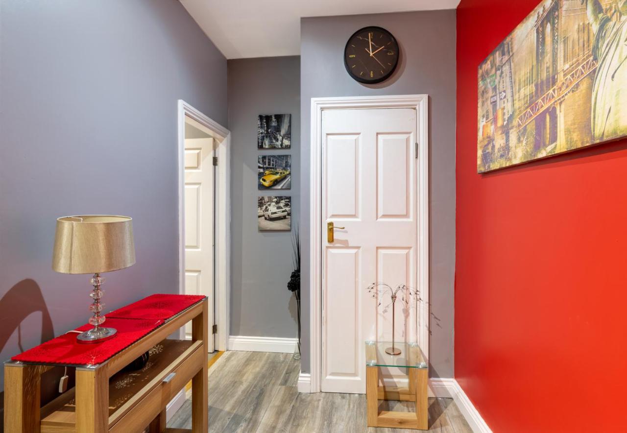 Stockton Town Centre Spacious Apartment Free Parking And Wifi Exterior foto
